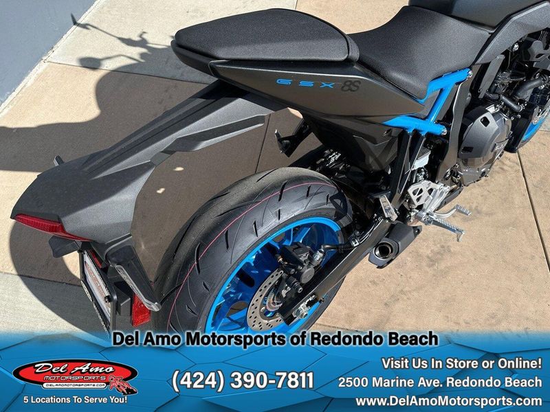 New 2024 Suzuki GSX-8S Image 10