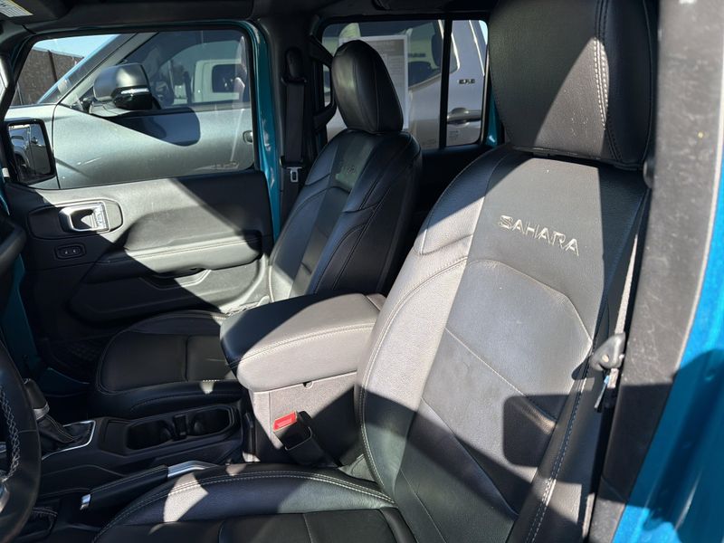 Used 2020 Jeep Wrangler Unlimited SaharaImage 20
