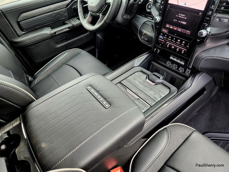 New 2026 RAM 2500 Limited Crew Cab 4x4 6'4' Box