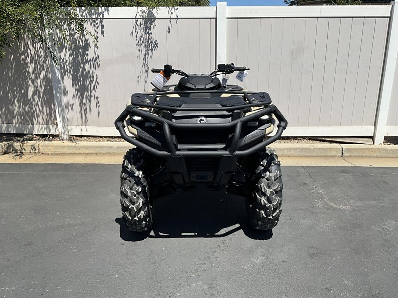 New 2026 Can-Am OUTLANDER PRO XU HD7 Image 2