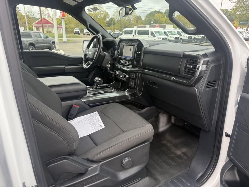 2022 Ford F-150 XLT photo 11