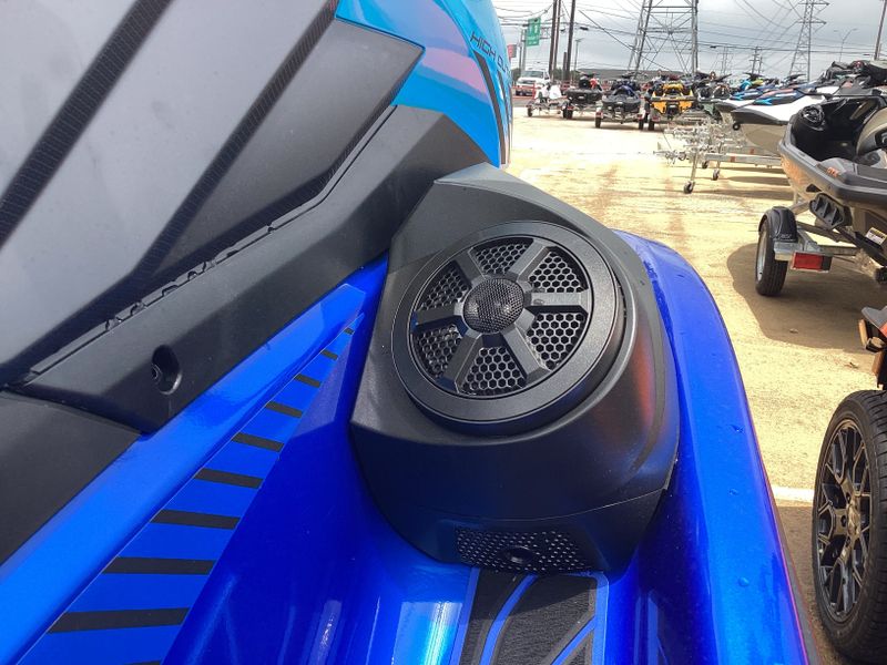 2023 Yamaha GP1800R HO WITH AUDIO SYSTEM AZURE BLUE AND CYAN Image 7