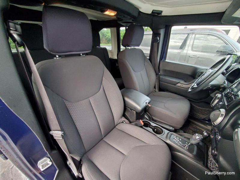 2013 Jeep Wrangler Unlimited SportImage 2