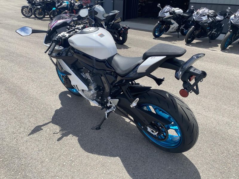 New 2026 CFMOTO 675 SS 