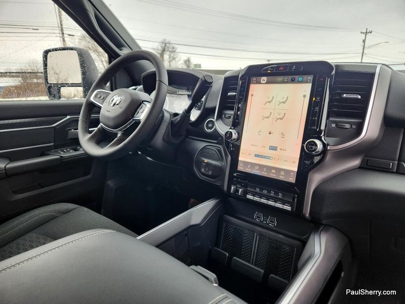 New 2026 RAM 3500 Big Horn Crew Cab 4x4 6'4' Box