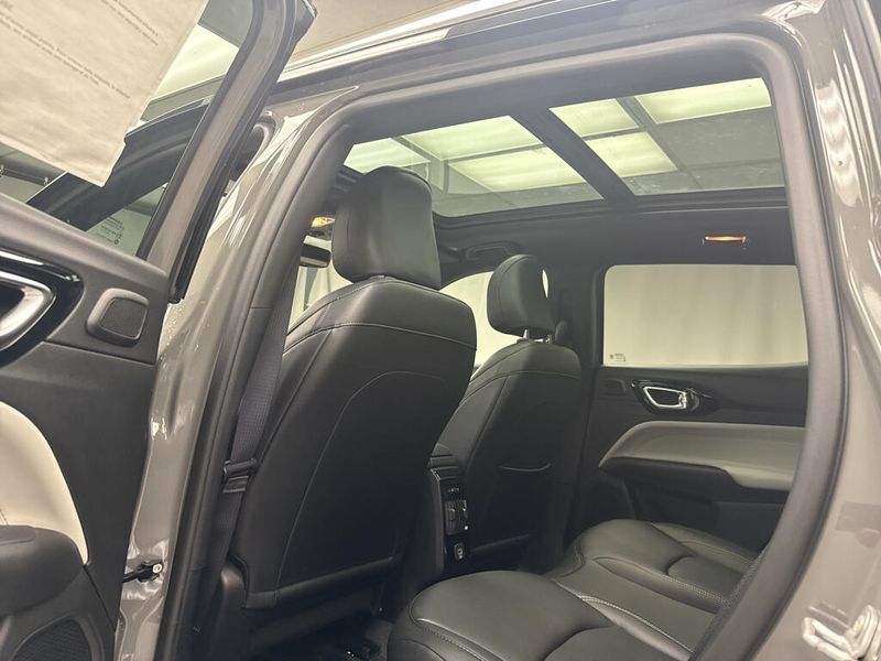 New 2026 Jeep Compass Limited 4x4Image 13