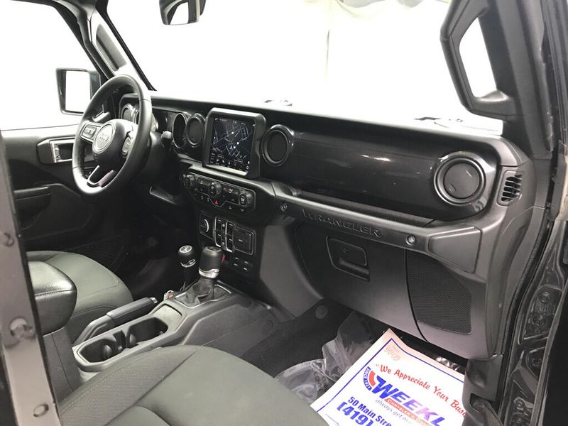 Used 2021 Jeep Wrangler Unlimited Sport AltitudeImage 25