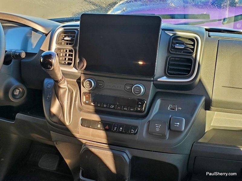 2024 RAM ProMaster 2500 Window Van Image 34