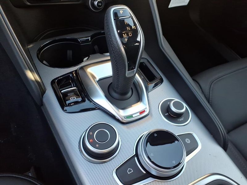 New 2025 Alfa Romeo Giulia RwdImage 24