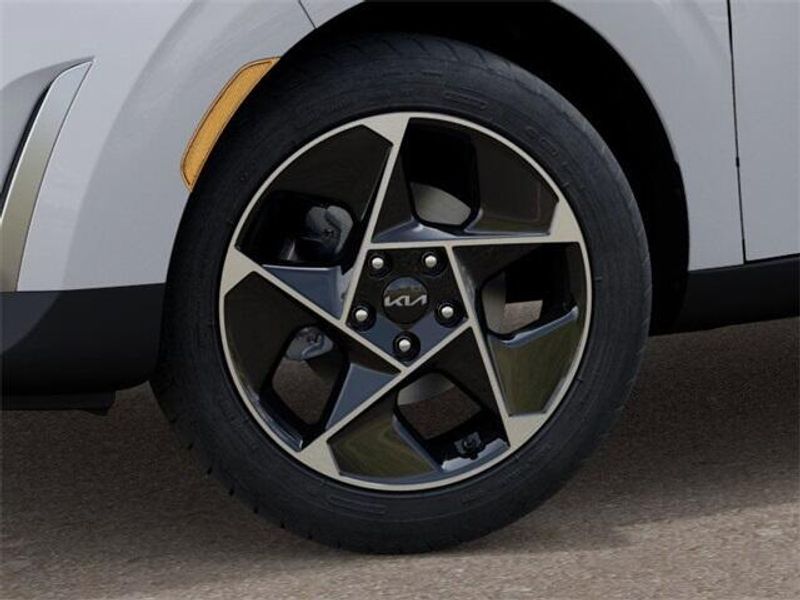 New 2025 Kia Soul EXImage 9