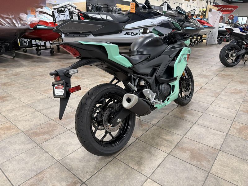 New 2026 Yamaha YZF-R3 ABS Image 18