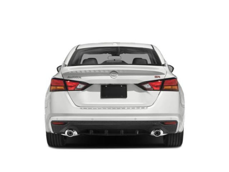 2024 Nissan Altima 2.5 SR photo 5