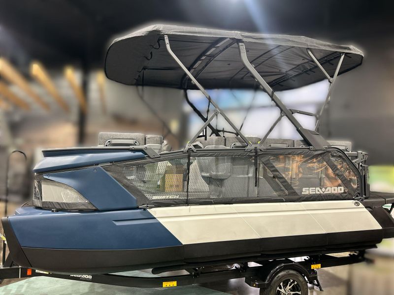 2024 Sea-Doo 44RAT2RF  in a MARINE BLUE exterior color. Del Amo Motorsports of Redondo Beach (424) 304-1660 delamomotorsports.com 