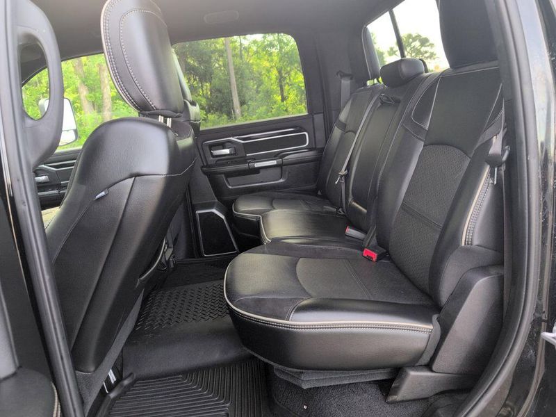 2019 RAM 2500 LaramieImage 32