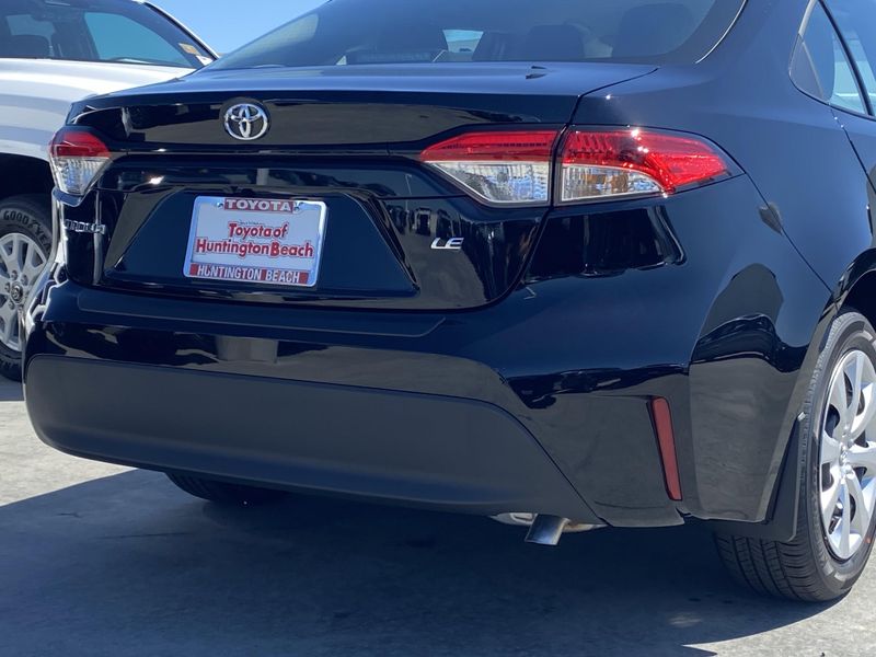 New 2025 Toyota Corolla LEImage 4