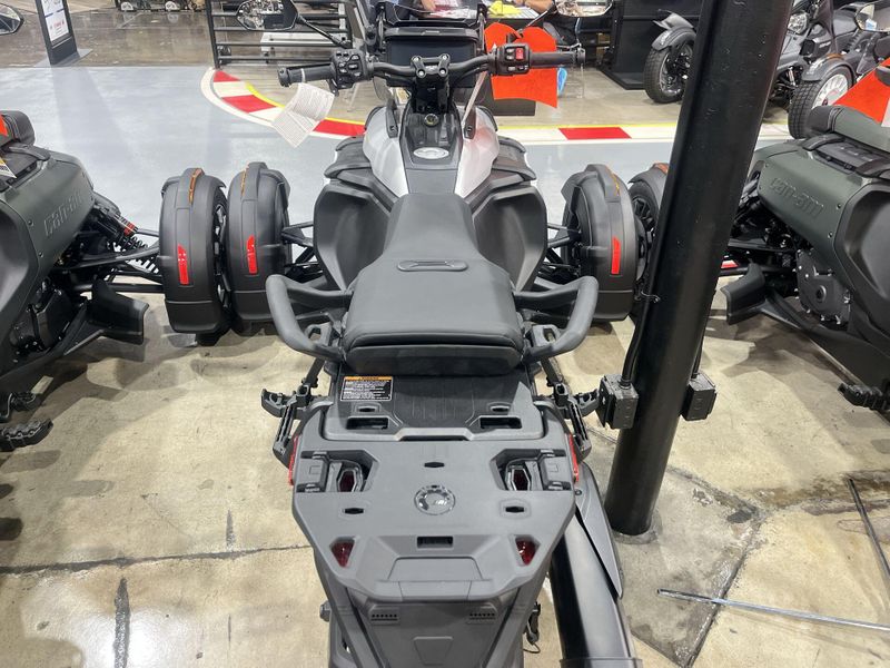 New 2025 Can-Am CANYON STANDARD Image 16