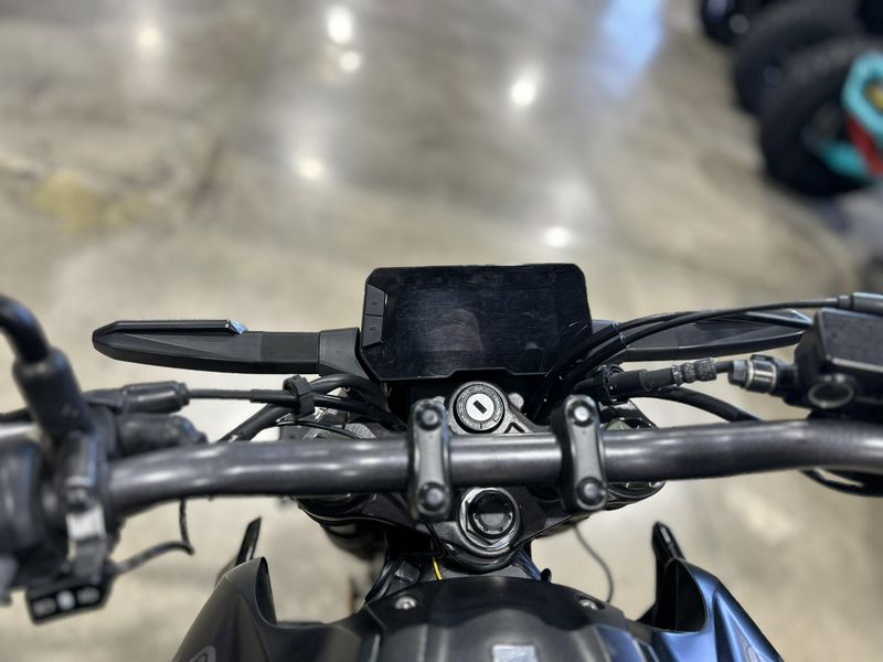 Used 2024 Honda CB300R ABS Image 12