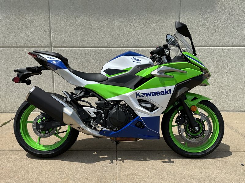 2024 Kawasaki Ninja 500 SE 40TH ANNIVERSARYImage 2