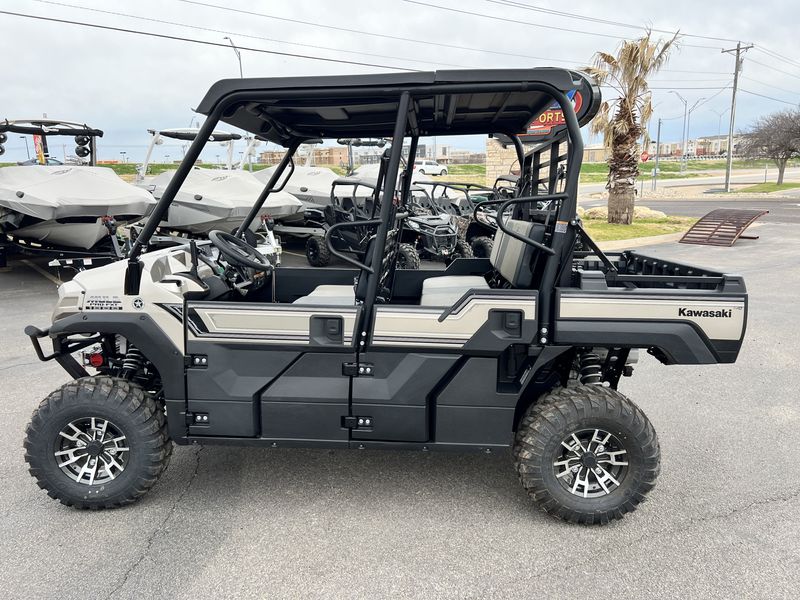 2024 Kawasaki MULE PROFXT 1000 LE PLATINUM RANCH EDITION METALLIC STARDUST WHITEImage 32