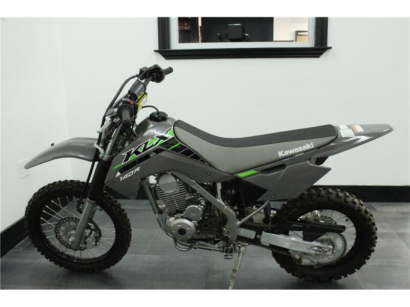 Used 2025 Kawasaki KLX 140R Image 3