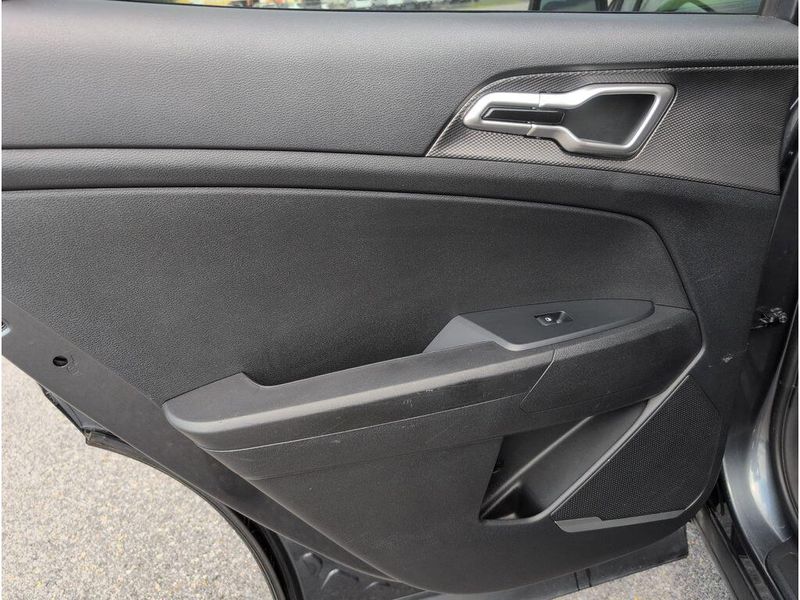 Used 2024 Kia Sportage LXImage 30