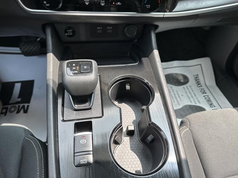 2024 Nissan Rogue SImage 27