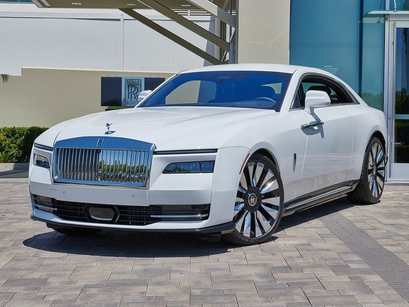 2024 Rolls-Royce Spectre Image 1