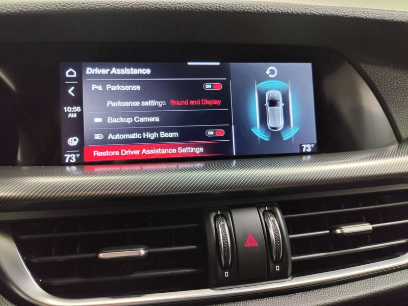 2024 Alfa Romeo Stelvio Ti AWD w/Sunroof/NavImage 8