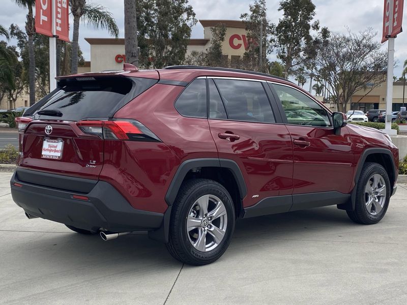 2025 Toyota RAV4 Hybrid LEImage 3