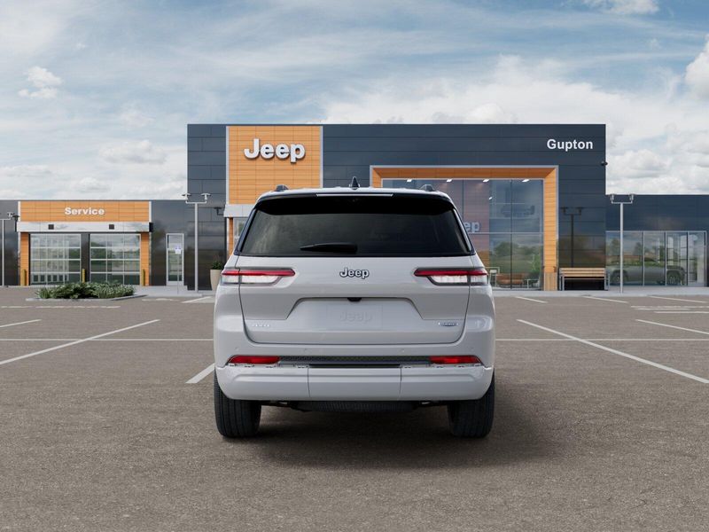 New 2026 Jeep Grand Cherokee L Summit 4x4Image 33