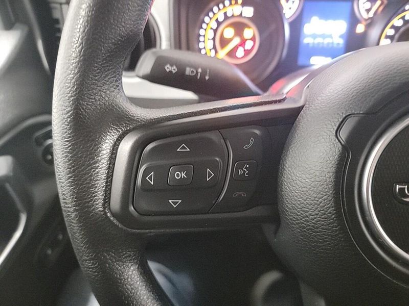 2025 Jeep Gladiator Sport photo 13