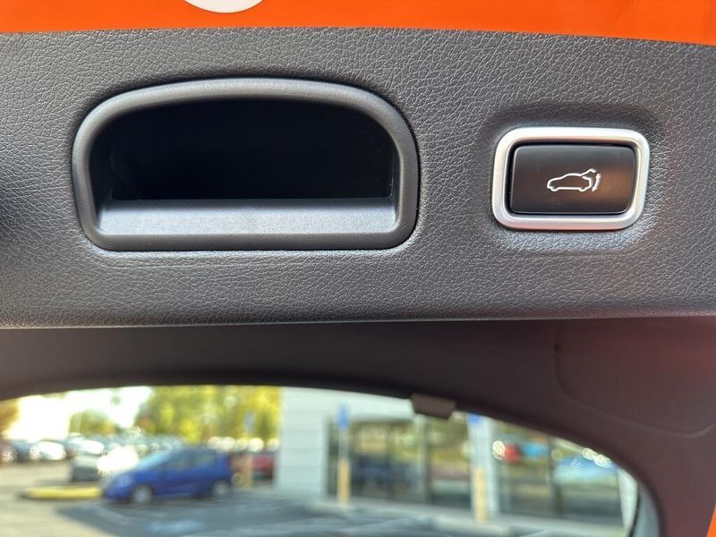 2020 Kia Stinger GT2 photo 19