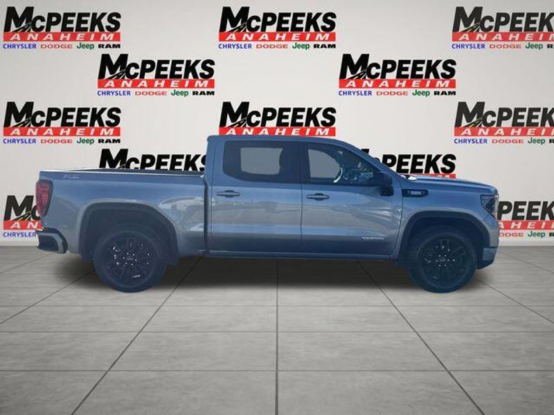 Used 2026 GMC Sierra 1500 ElevationImage 6