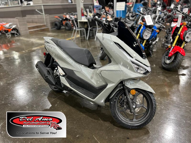 New 2025 Honda PCX ABS Image 1