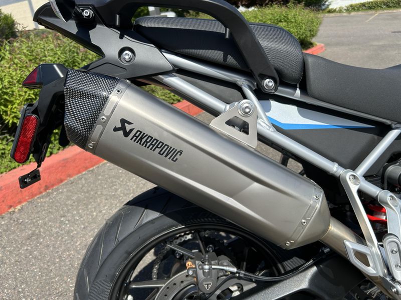 New 2026 Triumph TIGER 900 GT PRO ALPINE EDITION 