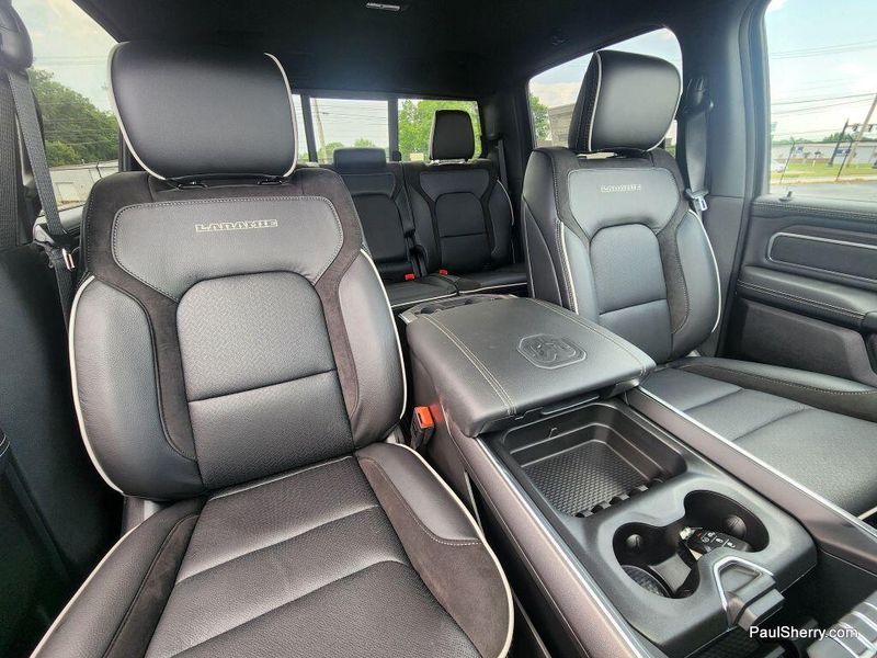 New 2025 RAM 1500 Laramie Crew Cab 4x4 5