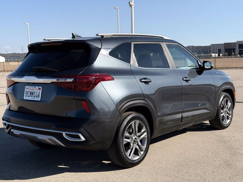 Used 2023 Kia Seltos SImage 7