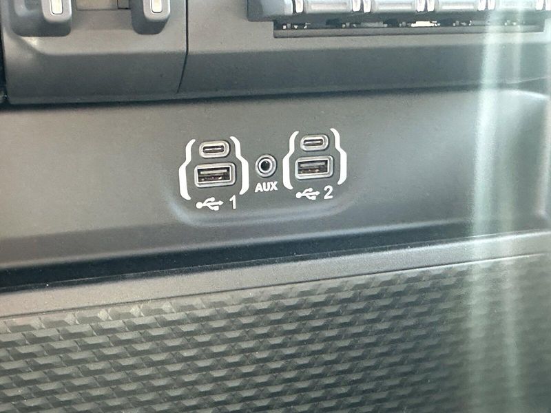 2024 RAM 3500 LaramieImage 23