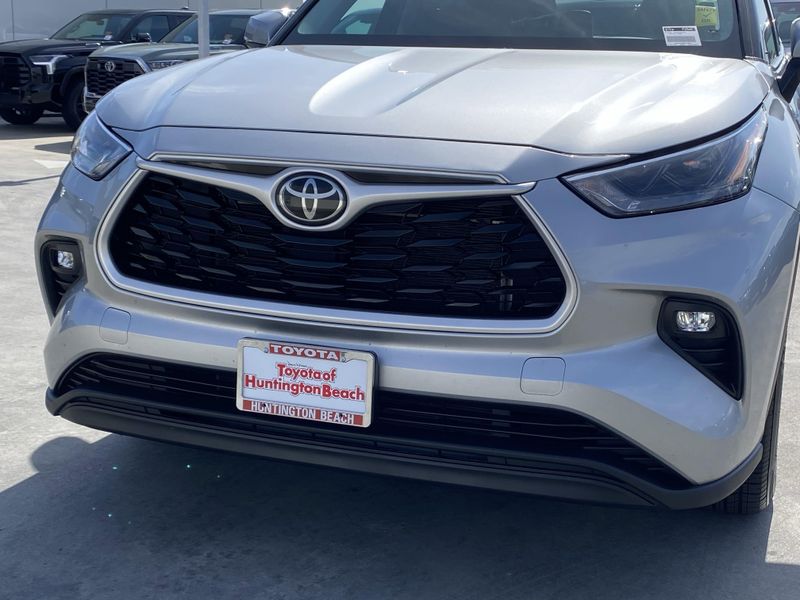 2022 Toyota Highlander XLEImage 9