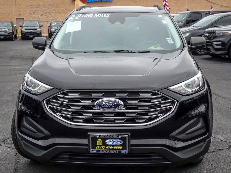 2022 Ford Edge SE photo 4