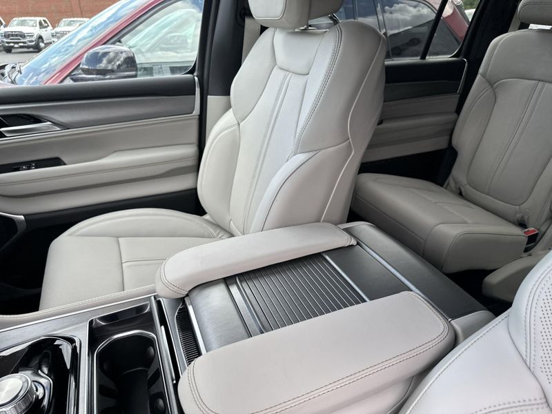 2025 Jeep Wagoneer Series Ii 4x4Image 33