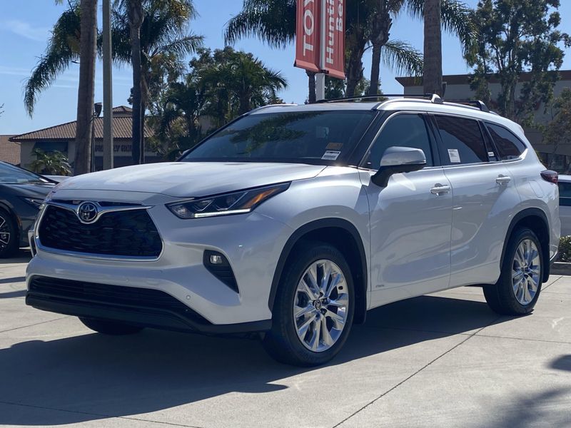 New 2025 Toyota Highlander Hybrid LimitedImage 6