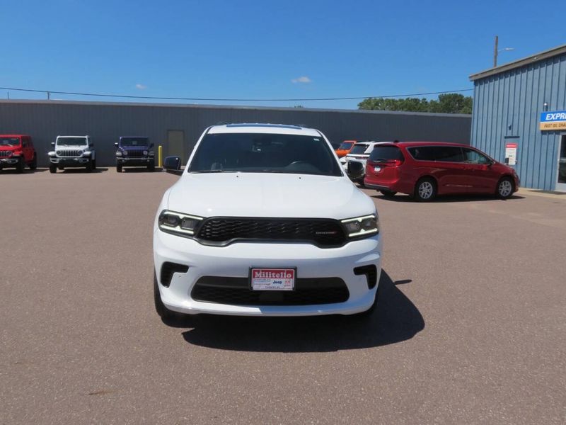 Used 2025 Dodge Durango GT Plus AWD 4dr SUVImage 3
