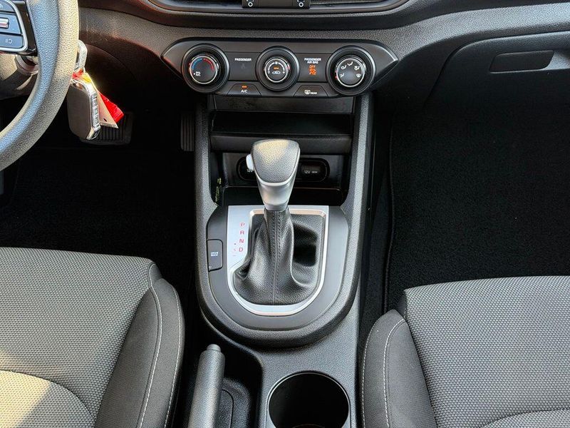 Used 2024 Kia Forte LXSImage 18