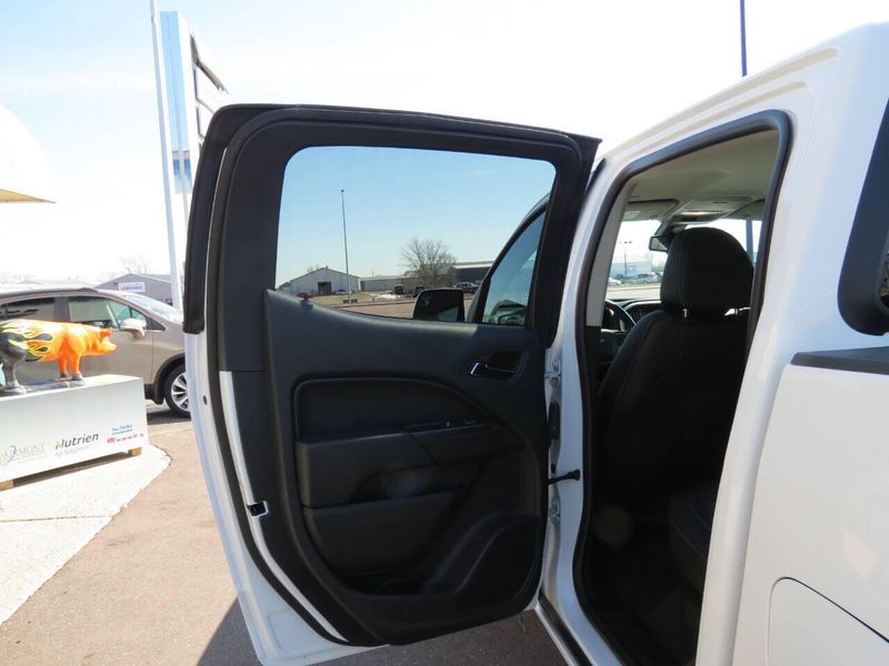 2022 Chevrolet Colorado ZR2 4x4 4dr Crew Cab 5 ft. SBImage 14