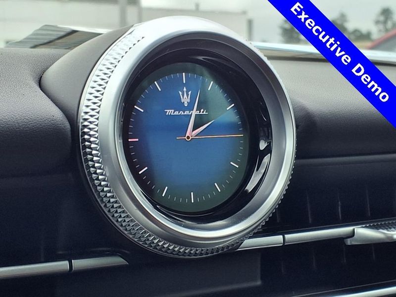 New 2025 Maserati Grecale ModenaImage 26