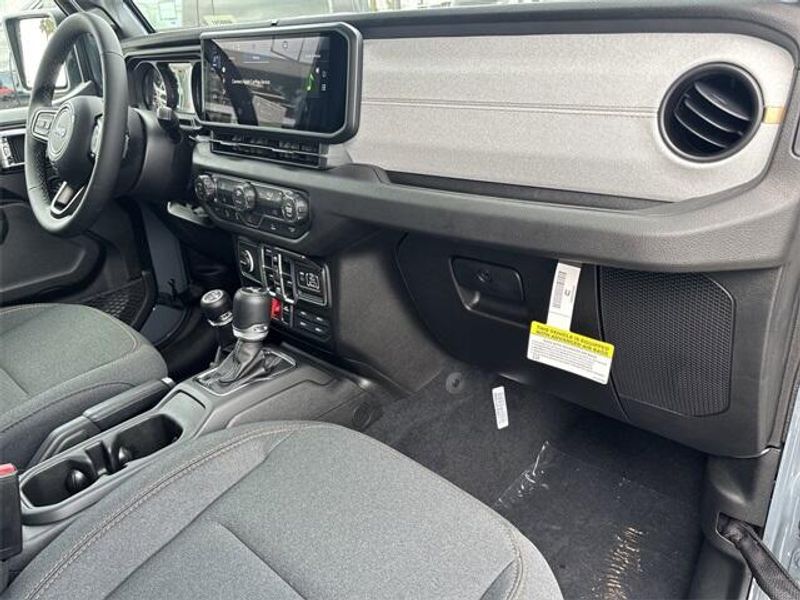 New 2026 Jeep Wrangler 4-door WillysImage 13