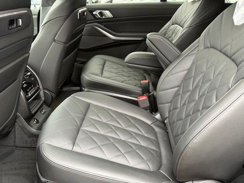 New 2026 BMW X7 xDrive40iImage 27
