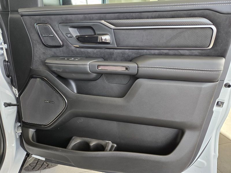 New 2026 RAM 1500 Rho Crew Cab 4x4 5'7' Box