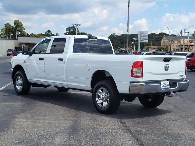 2024 RAM 3500 Tradesman Crew Cab 4x4 8